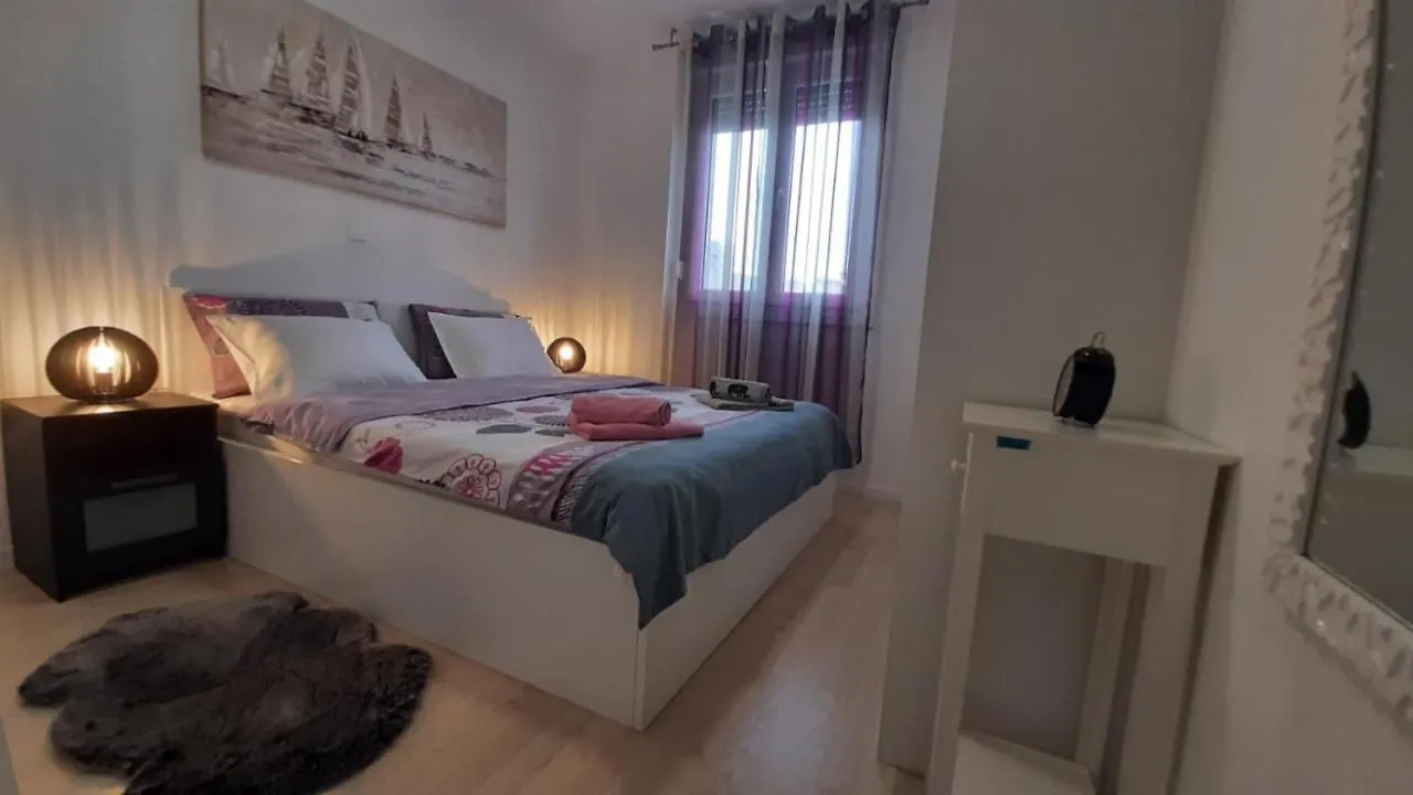 Apartment Verdi Split 0*,  Croacia