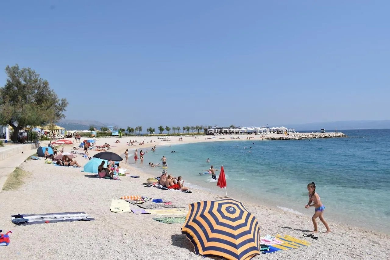 Apartment Verdi Split With Free Private Parking Space