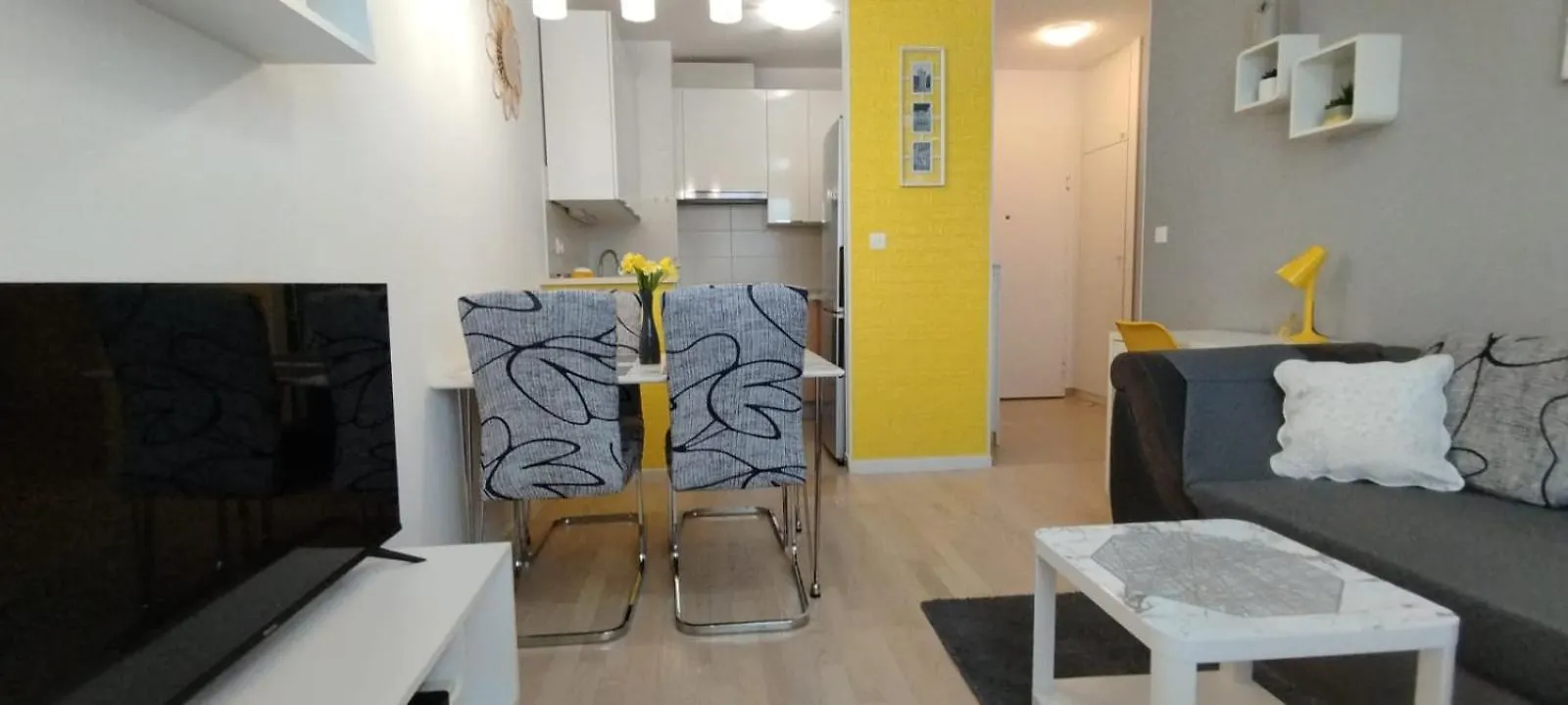 Apartment Verdi Split With Free Private Parking Space