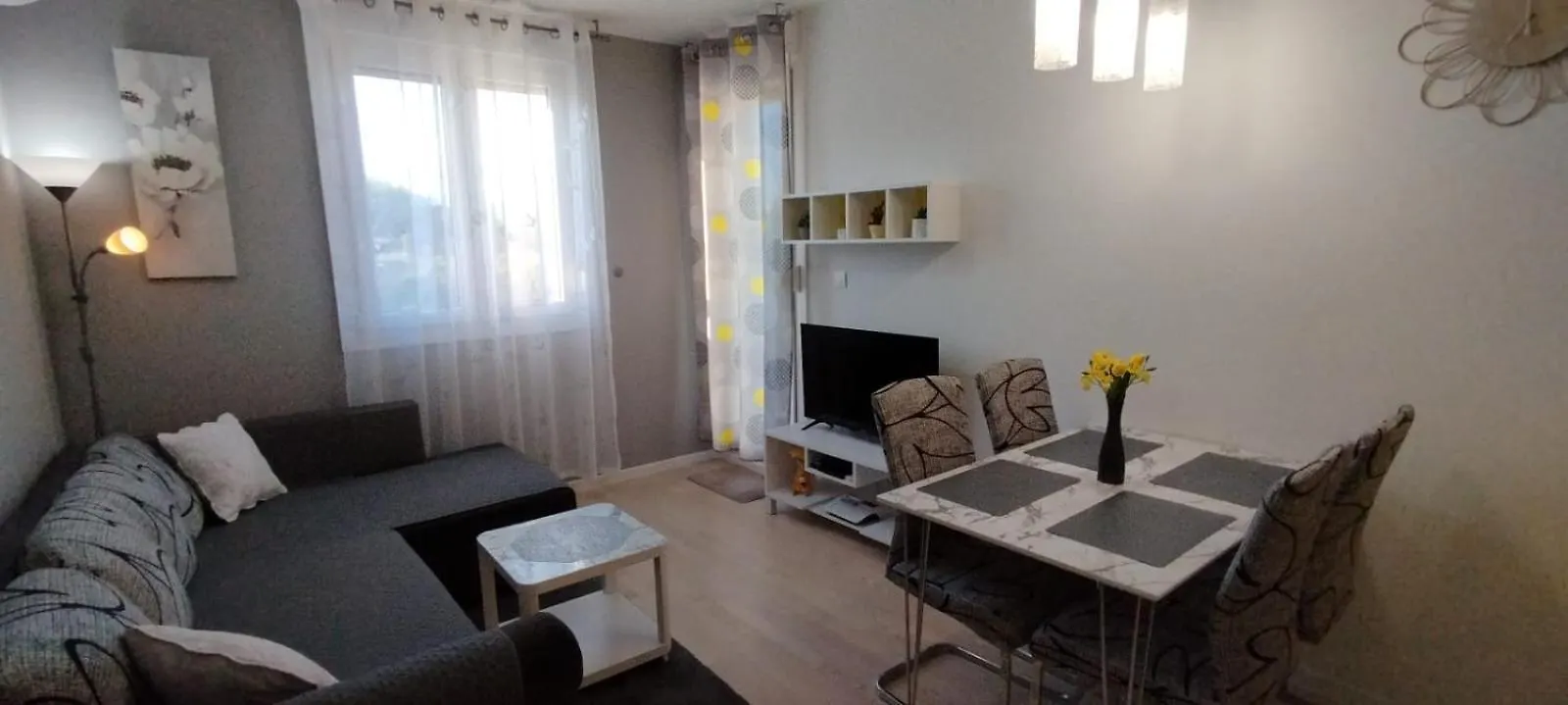 Apartment Verdi Split With Free Private Parking Space קרואטיה