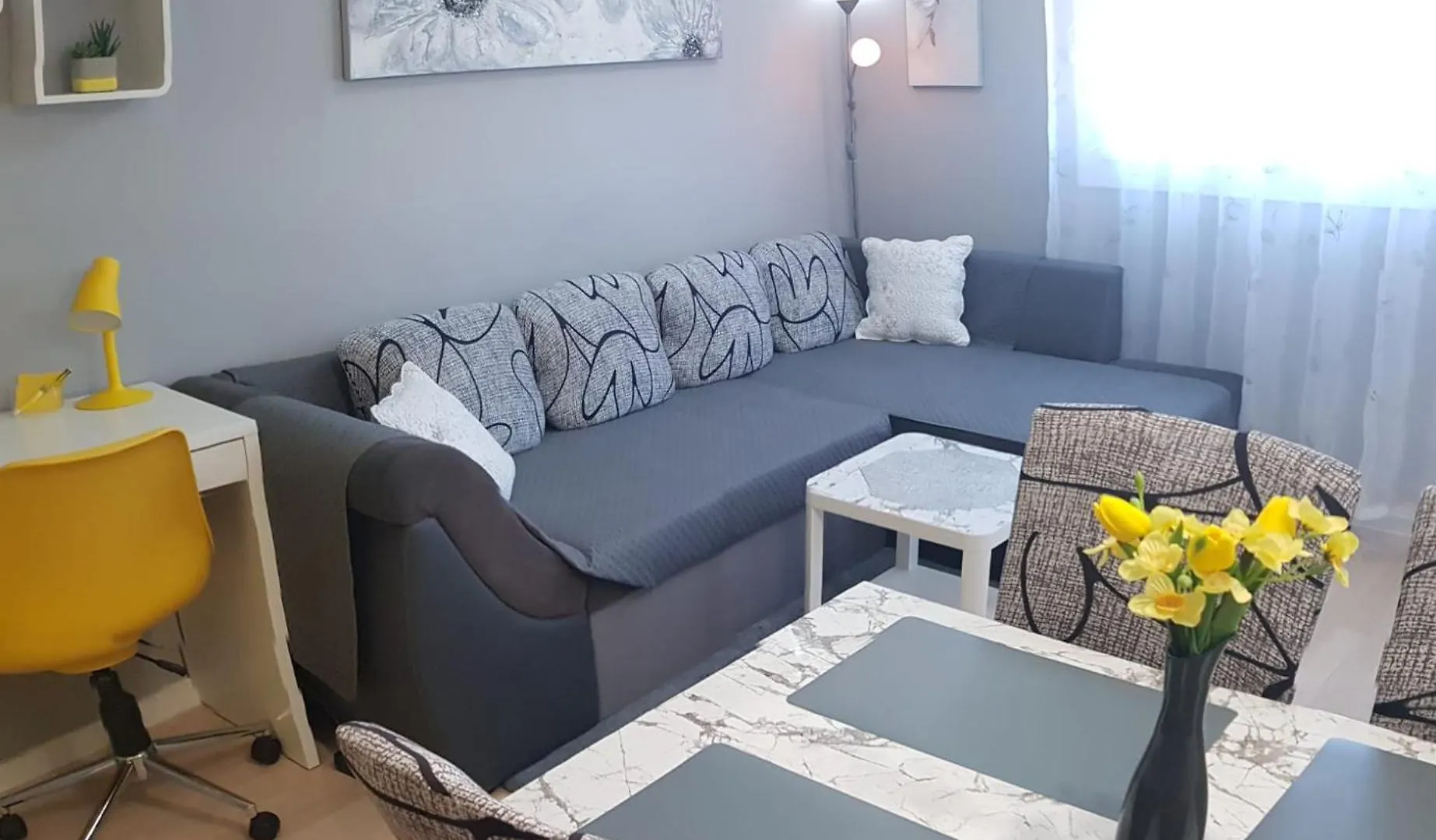 Apartment Verdi Split With Free Private Parking Space 0*,
